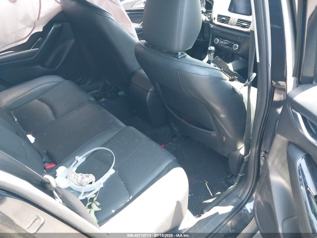 3MZBN1M32JM178623 Mazda py