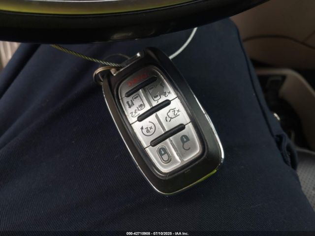2018 CHRYSLER PACIFICA 2C4RC1GG2JR186882 Photo 10