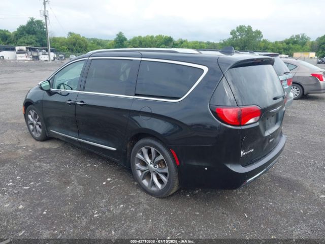 2018 CHRYSLER PACIFICA 2C4RC1GG2JR186882 Photo 2