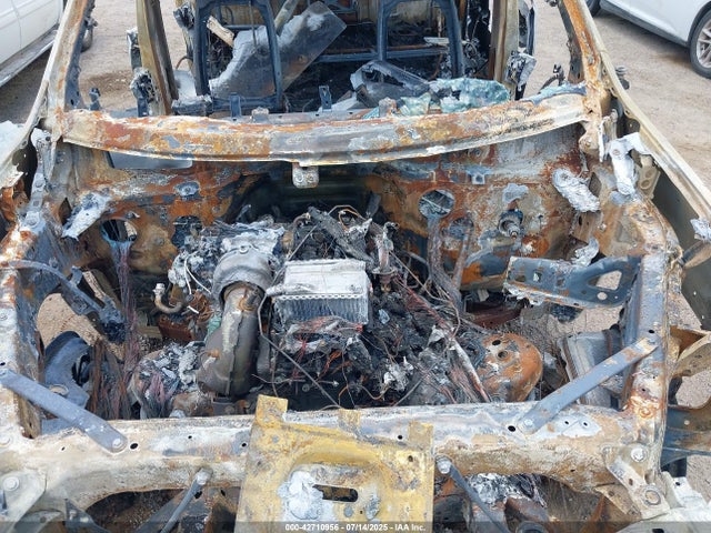 3GTUUCET8NG554934 GMC lm2