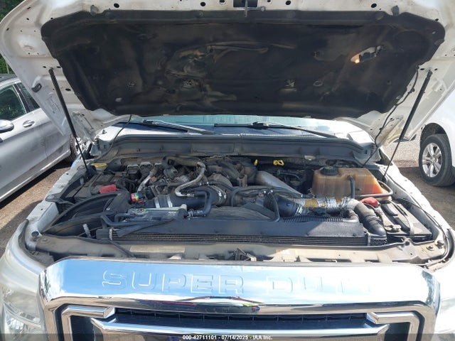 42711101 :رقم المزاد ، 1FT8W3DT1BEB85530 vin ، 2011 Ford F-350 Lariat مزاد بيع