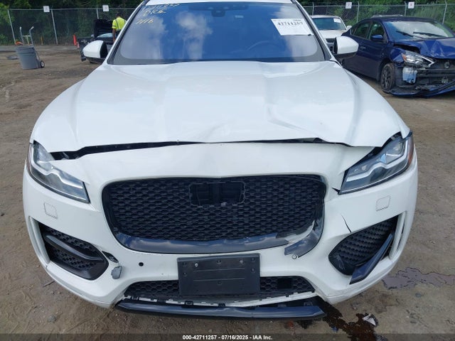 2017 JAGUAR F-PACE SADCL2BV5HA064702 Photo 5