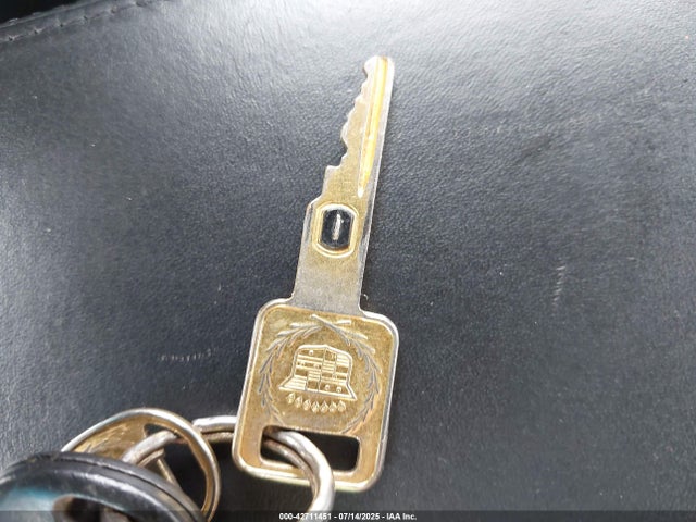 2001 CADILLAC ELDORADO 1G6ET12911B109848 Photo 10