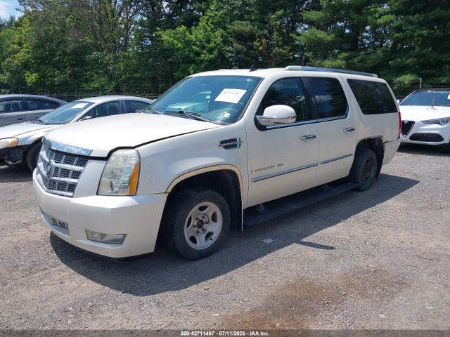 2008 CADILLAC ESCALADE ESV 1GYFK46848R241604 Photo 1