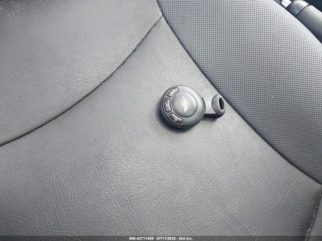 2009 MINI COOPER CLUBMAN WMWML33549TX36210 Photo 10