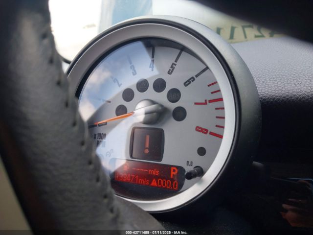 2009 MINI COOPER CLUBMAN WMWML33549TX36210 Photo 6