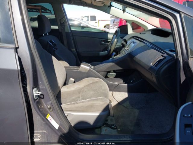 2014 TOYOTA PRIUS JTDKN3DU6E1735544 Photo 4