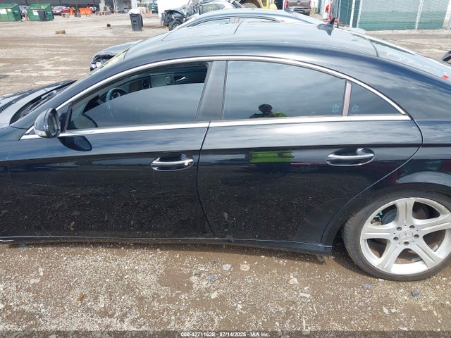 42711638 :رقم المزاد ، WDDDJ72X17A081067 vin ، 2007 Mercedes-benz Cls 550 مزاد بيع