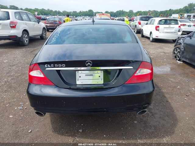 42711638 :رقم المزاد ، WDDDJ72X17A081067 vin ، 2007 Mercedes-benz Cls 550 مزاد بيع
