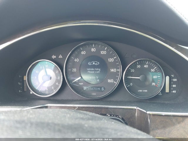 42711638 :رقم المزاد ، WDDDJ72X17A081067 vin ، 2007 Mercedes-benz Cls 550 مزاد بيع