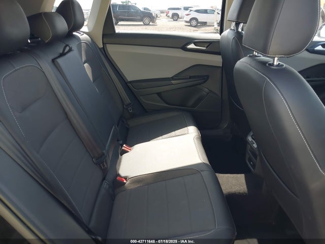 3VVLX7B23NM096101 Volkswagen tsi