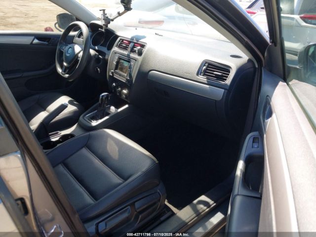 2017 VOLKSWAGEN JETTA 3VW2B7AJ0HM352245 Photo 4
