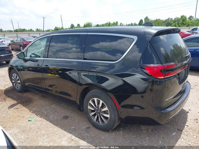Chrysler Pacifica 2023 2C4RC1L70PR622000 Image 15