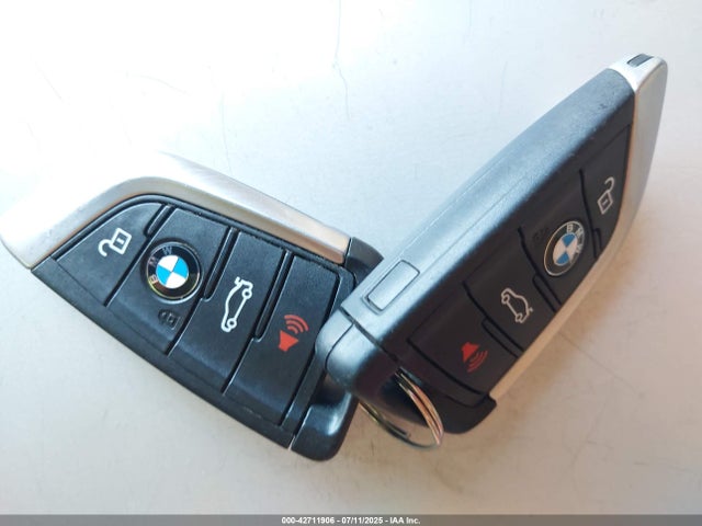 5UXTY3C07LLU69669 BMW X3