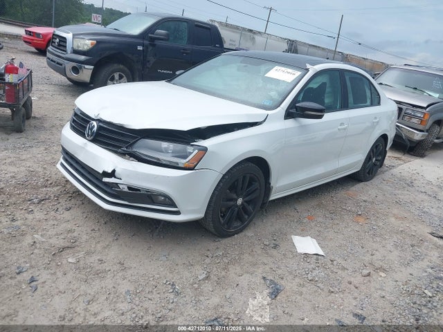 3VWD17AJ8JM226345 Volkswagen tsi