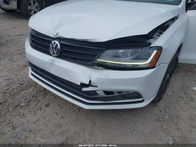 3VWD17AJ8JM226345 Volkswagen tsi