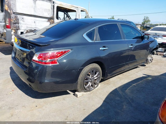 1N4AL3AP8FN914331 Nissan 2015