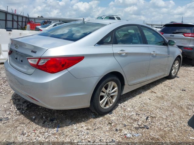 2011 HYUNDAI SONATA 5NPEB4AC8BH006635 Photo 3