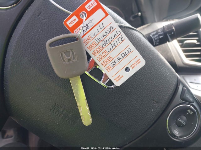1HGCR2F5XEA252200 Honda k24w1