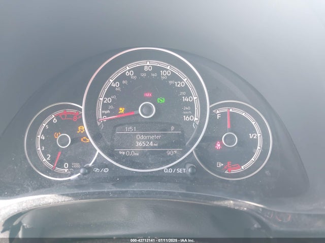 Volkswagen Beetle 2019 3VWFD7AT5KM707463 Image 7