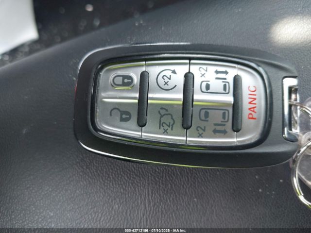 2025 CHRYSLER PACIFICA 2C4RC1BG0SR544571 Photo 10
