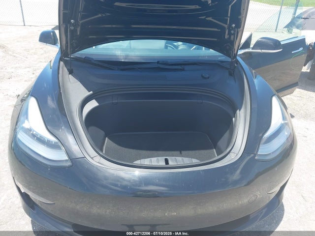 2019 TESLA MODEL 3 5YJ3E1EB8KF393295 Photo 9
