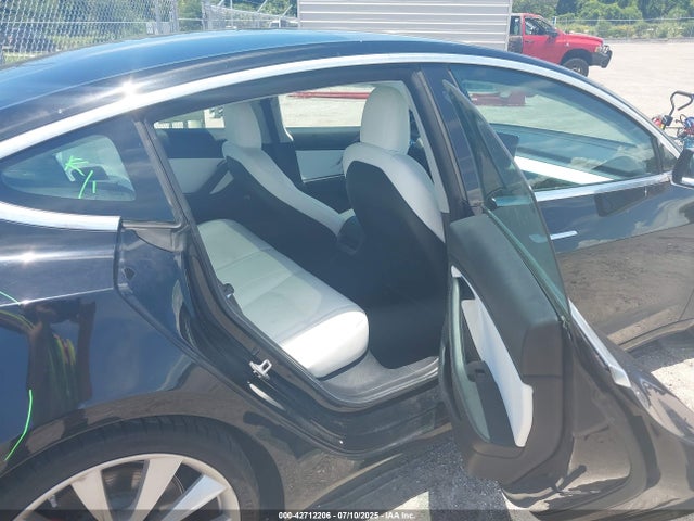 2019 TESLA MODEL 3 5YJ3E1EB8KF393295 Photo 7