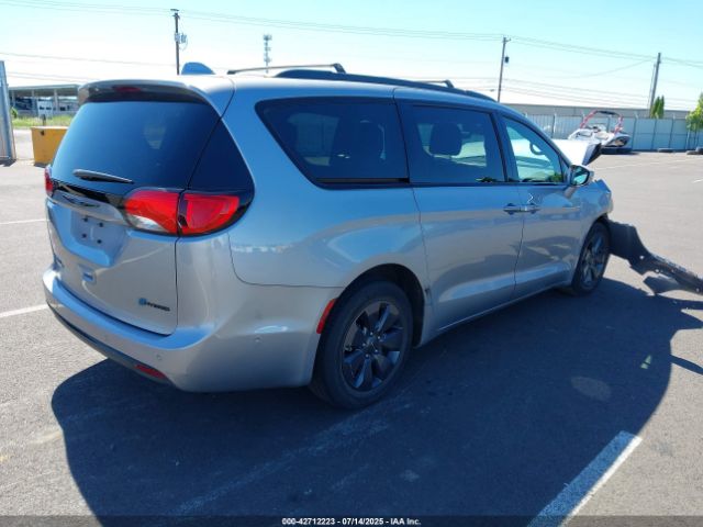 2020 CHRYSLER PACIFICA HYBRID 2C4RC1N73LR287662 Photo 3