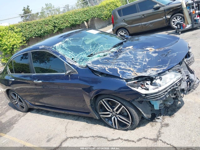 1HGCR2F5XHA028428 Honda k24w1