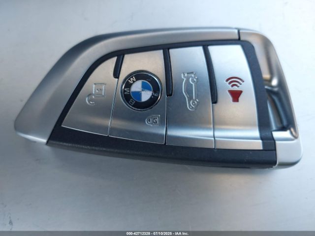 2016 BMW X1 WBXHT3C30G5E55323 Photo 10