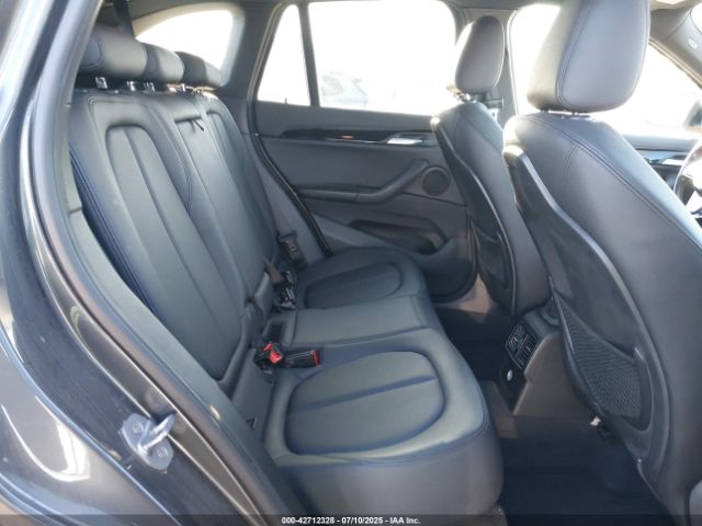 2016 BMW X1 WBXHT3C30G5E55323 Photo 7
