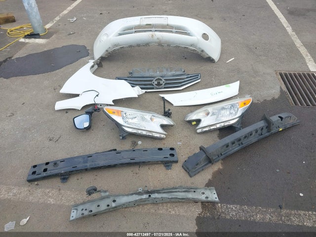 3N1CE2CP9EL350999 Nissan VERSA NOTE