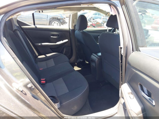 3N1AB8CV1MY256473 Nissan Sentra