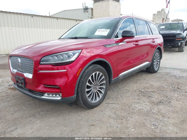 Lincoln Aviator 2020 5LM5J7XC2LGL05998 Image 2