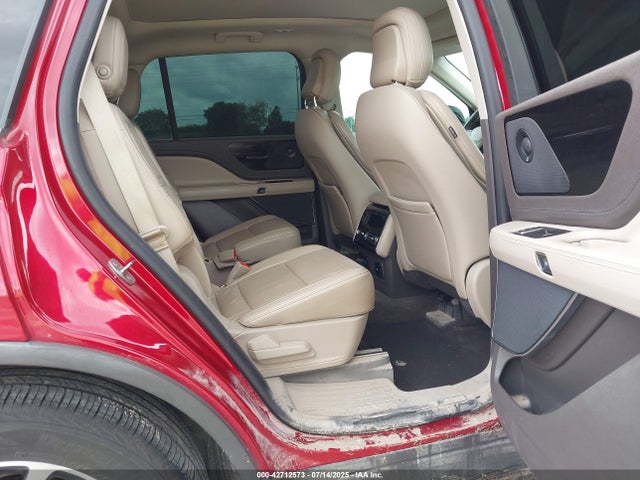 Lincoln Aviator 2020 5LM5J7XC2LGL05998 Image 8