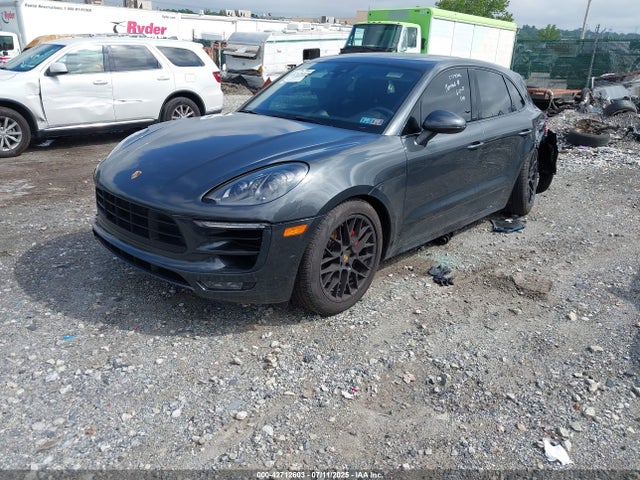 Porsche Macan 2017 WP1AG2A51HLB52769 Image 2