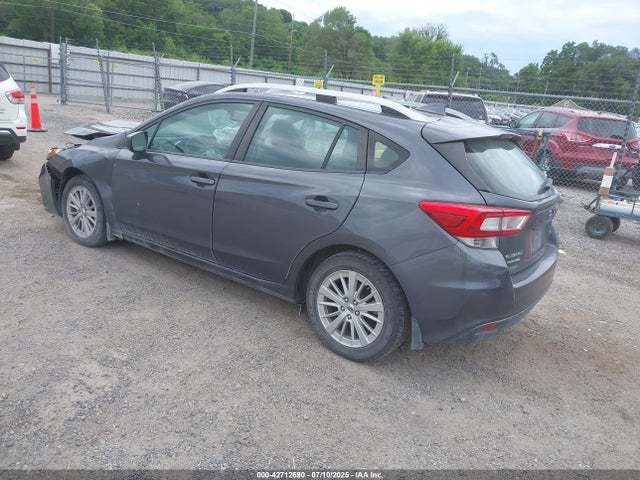 Subaru 2018 2018 4S3GTAD69J3718933 Image 3