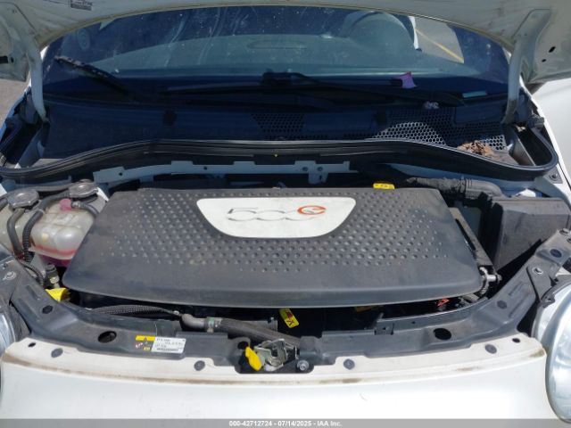2014 FIAT 500E 3C3CFFGE3ET291138 Photo 9
