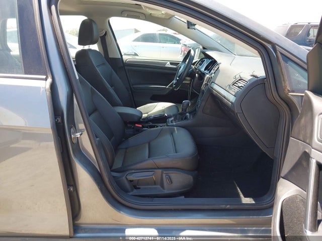 3VWG57AU3LM008828 Volkswagen 2020