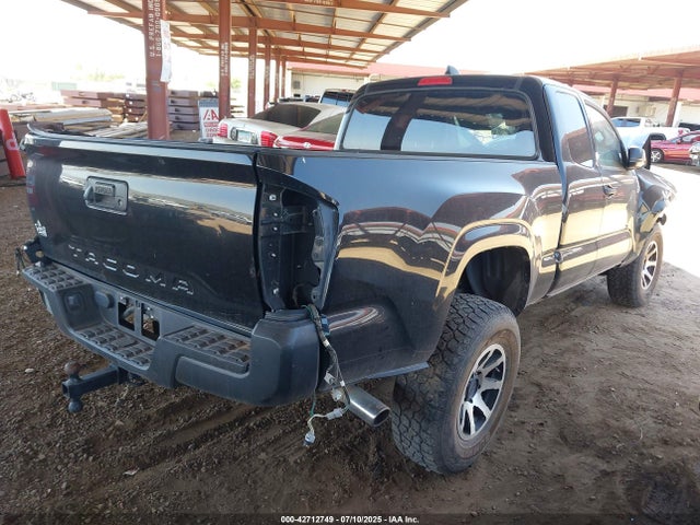 3TYRX5GNXMT006235 Toyota Tacoma Sr