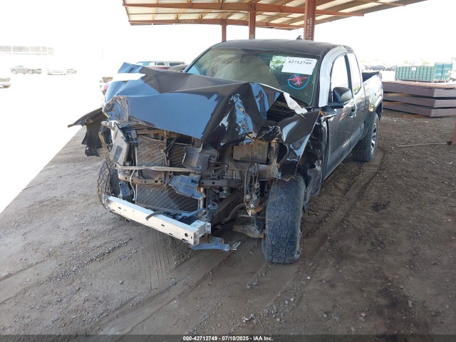 3TYRX5GNXMT006235 Toyota Tacoma Sr