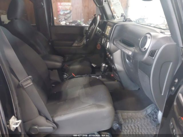 2017 JEEP WRANGLER UNLIMITED 1C4HJWDG2HL557576 Photo 4
