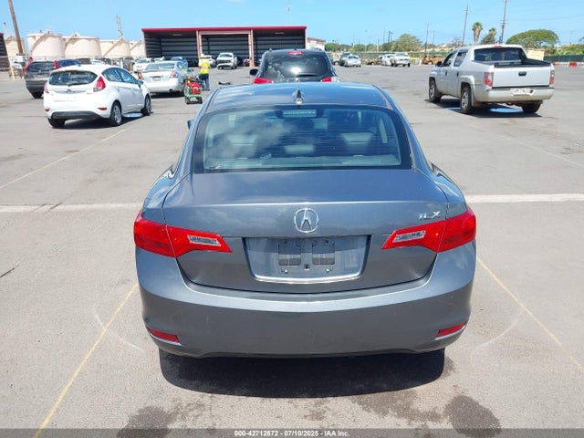 42712872 :رقم المزاد ، 19VDE1F5XDE002226 vin ، 2013 Acura Ilx 2.0l مزاد بيع