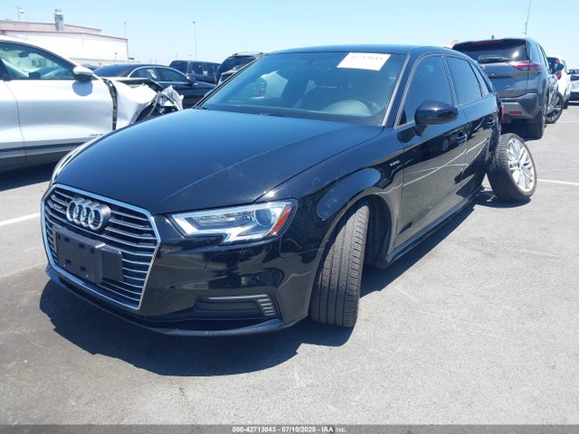 WAUUPBFF0JA113136 Audi 2018