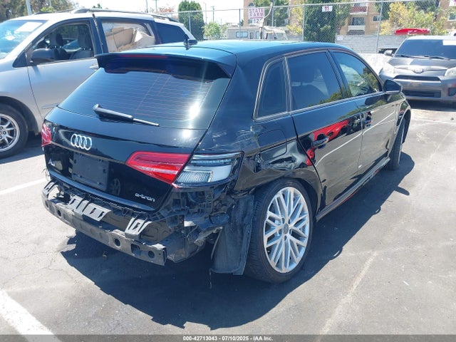 WAUUPBFF0JA113136 Audi 2018