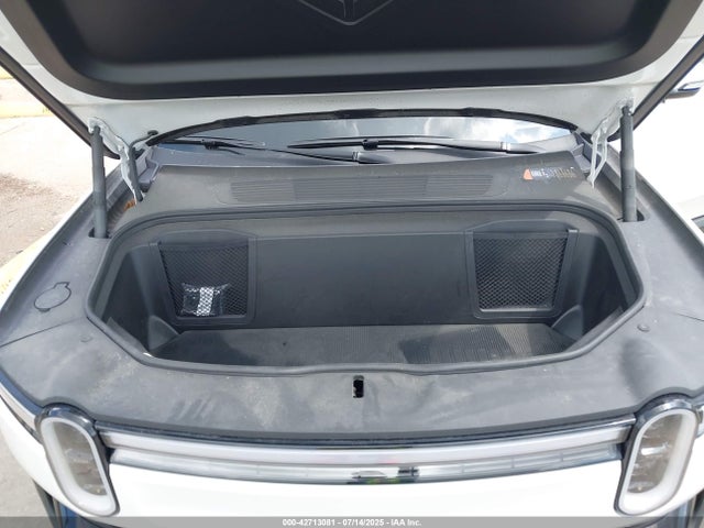 7PDSGBBA4SN057418 Rivian R1s