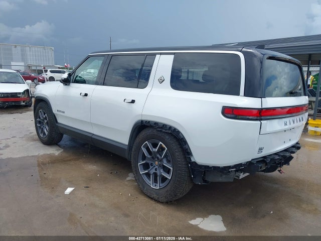 7PDSGBBA4SN057418 Rivian R1s