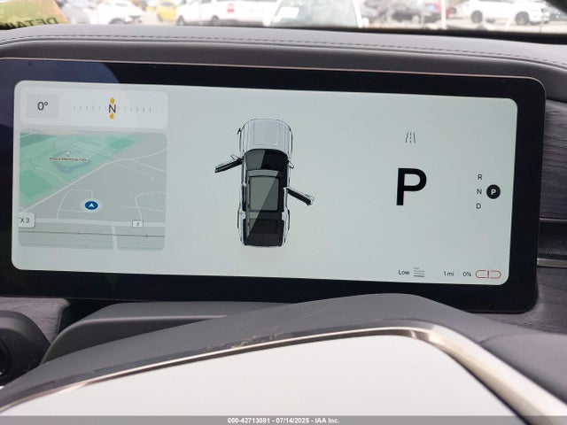 7PDSGBBA4SN057418 Rivian R1s