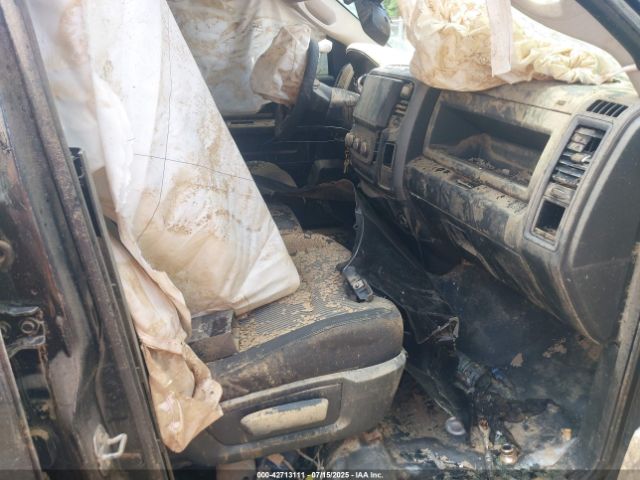 2018 RAM 1500 1C6RR6FG3JS100708 Photo 4