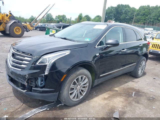 2019 CADILLAC XT5 1GYKNDRS8KZ143051 Photo 1